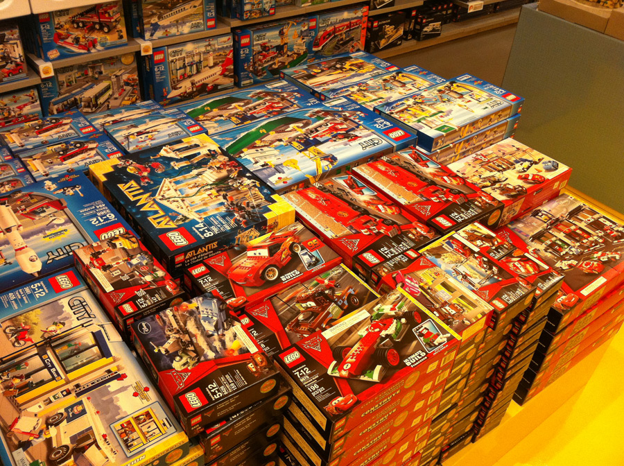LEGO Cars 2