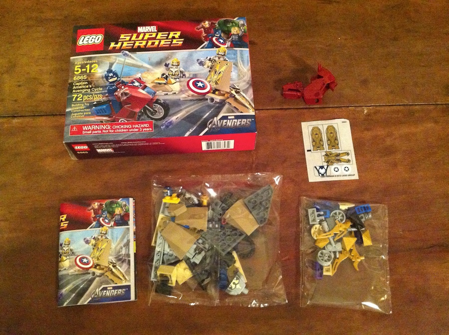 Brand New LEGO Marvel Set # 6865 Captain America Avenging Cycle Motorcycle