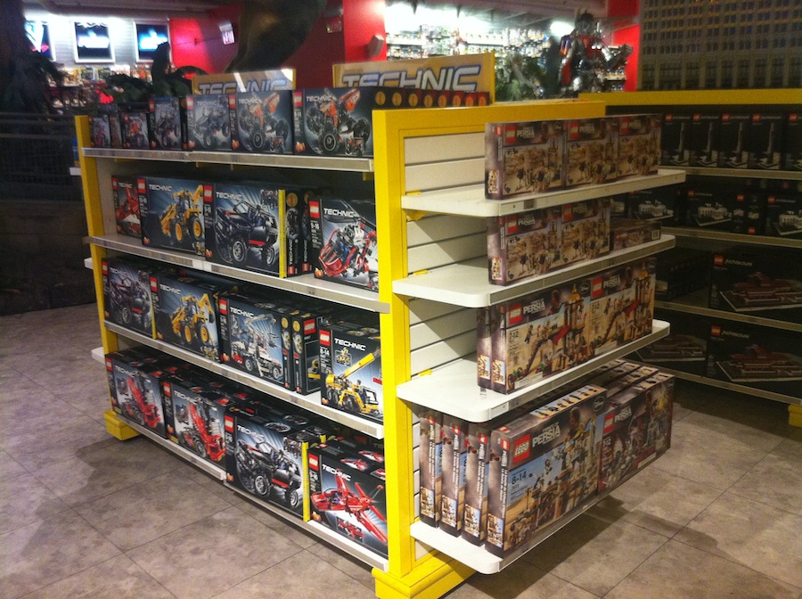 LEGO at Toys R Us, Times Square